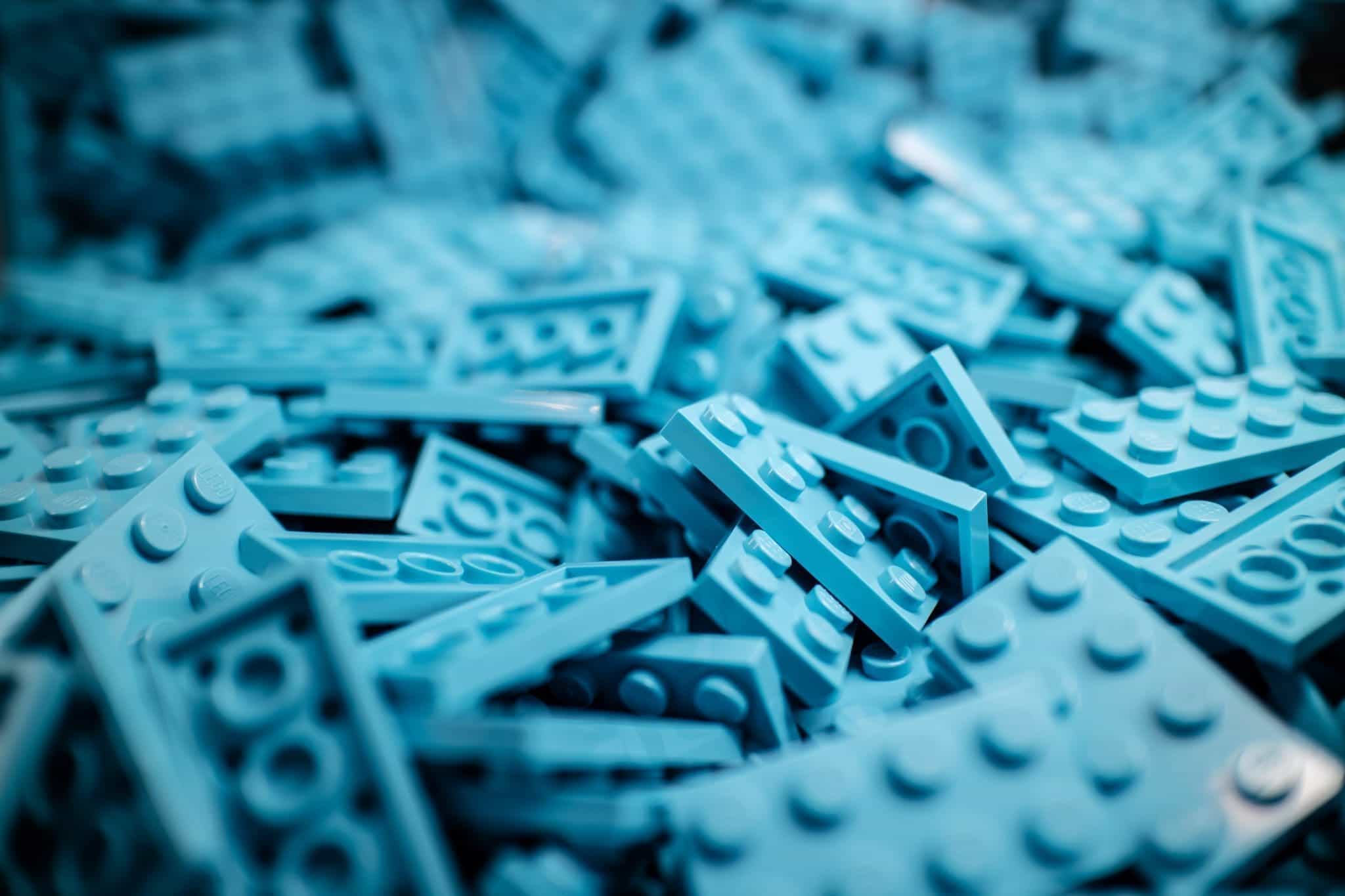 Locastic web: an agile experiment
